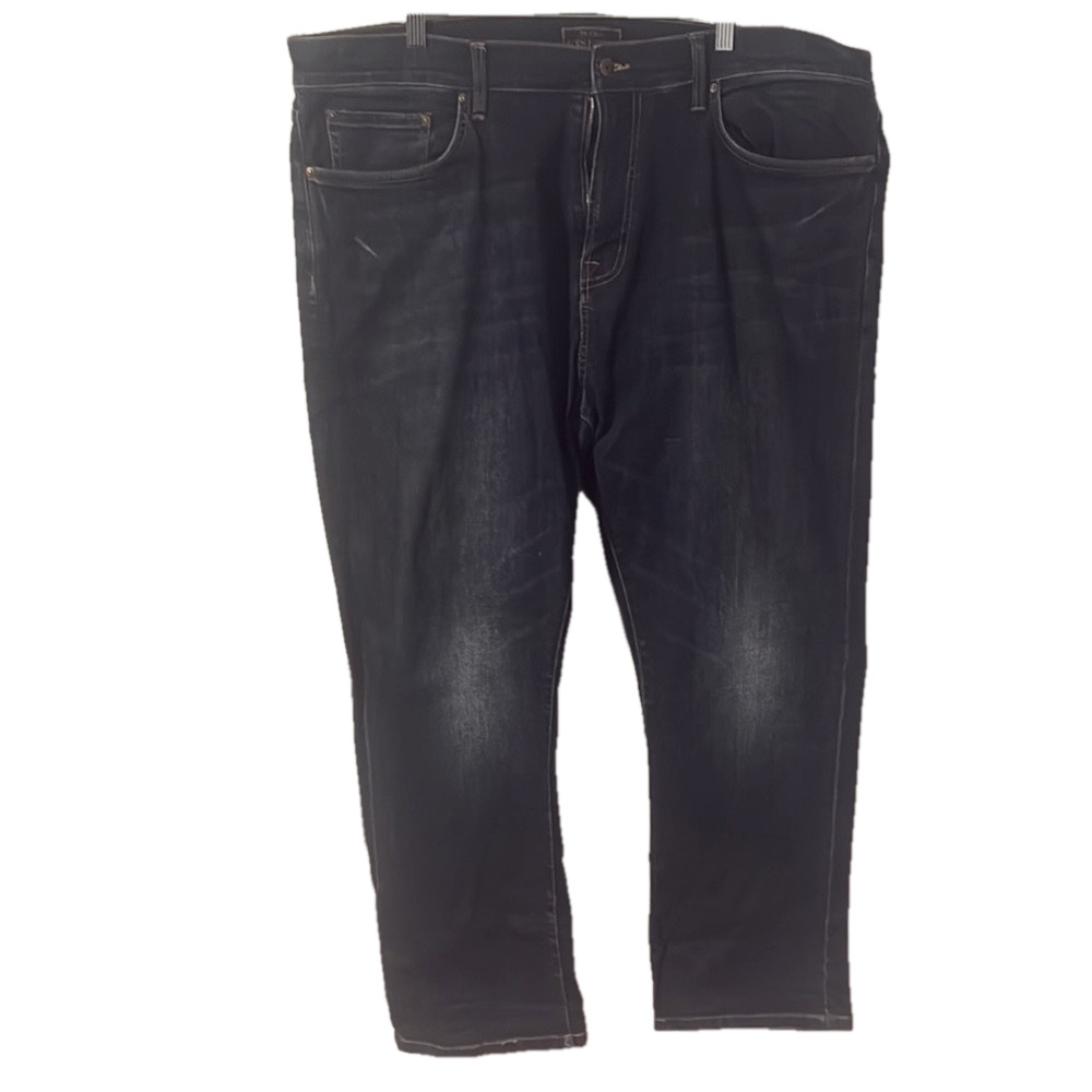 Jos A Banks Reserve Relaxed Blue Jeans. EA052